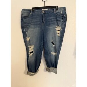 Torrid Denim Capri Jeans Size 26 Ripped Distressed Plus Size Blue fishnet